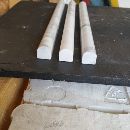 Carrara White Pencil 1/2x12 Polished Marble Trim 0