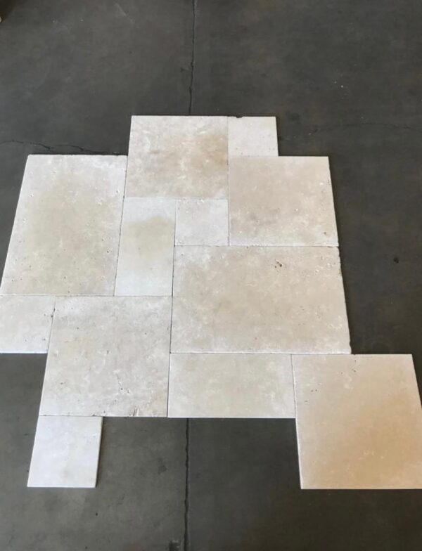 Ivory Versailles Travertine Pattern Tumbled Tile 1