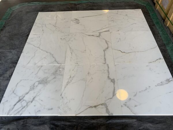 Calacatta Gold 24x24 White Polished Marble Tile 3