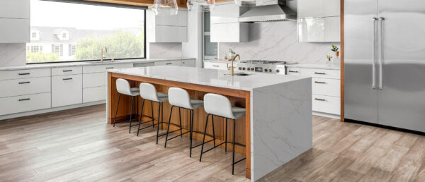 Calacatta Viraldi 108x42 White Polished Quartz Prefab 4