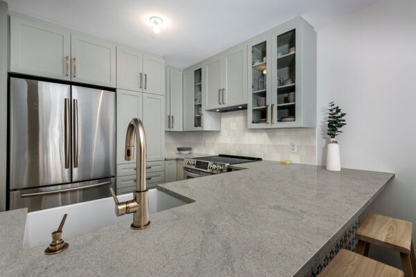 Colonial Ice Polished Granite Slab 1