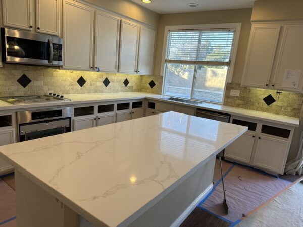 Quartz Stone Slabs Calacatta Biscotti 110x52 White N/A Slab 2