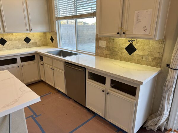 Quartz Stone Slabs Calacatta Biscotti 110x52 White N/A Slab 1